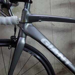 人気美品！GIANT DEFY 700C アルミ+カーボンフォークCLARIS 2X8S 470mm ロードバイクの画像10