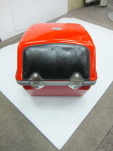スズキ　ユニバーサルトップバッグ　ＵＮＩＶＥＲＳＡＬ　ＴＯＰ　ＢＡＧ　赤　トップボックス　純正　取付ステー付き　旧車レトロ_画像4