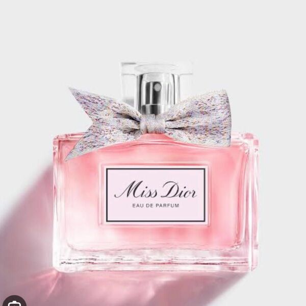 ディオール Dior 香水 ミス オードゥ 箱あり ミスディオール　新品　未開封です。プレゼントボックス＋袋付き　30ml
