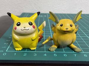 ポケモン　ピカチュウ　ライチュウ　トミー　ポケットモンスター　モンコレ　モンスターコレクション　　中古