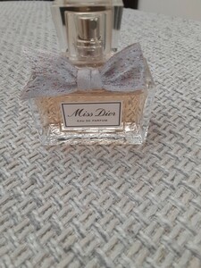 ほぼ満タン　美品 Miss Dior ミスディオール オードゥ パルファン 30ml　クリスチャンディオール　正規品