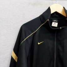 B532 NIKE ナイキ ジャージ M ブラック ゴールド トラック ジャケット スウッシュ ロゴ 刺繍 15 GM DRI-FIT PDK デザインテープ_画像3