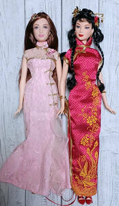 中国の旧正月バービー人形２体　-　Two Chinese New Year Barbie Dolls