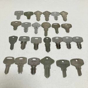 c115 60 unused goods key key together large amount set . key blank key processing raw materials cut bring-your-own copy key H clover FUKI 506 380 177 other 