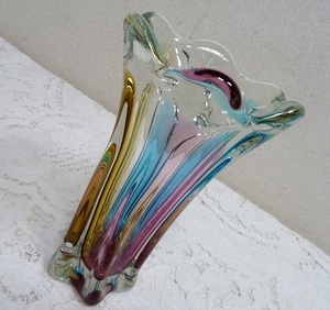(☆BM)昭和レトロ カラフル パステルカラー ガラス 花瓶 高さ24.5㎝/1.38kg レインボー フラワーベース 工芸ガラス 虹色 懐かしい♪ 