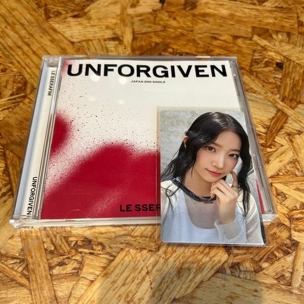 ルセラフィム UNFORGIVEN 通常盤 カズハ トレカ 付き