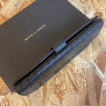 1円~美品 ボッテガヴェネタ イントレチャート ラウンドファスナー BOTTEGA VENETA 長財布 小銭入れ 新型 ■バイカラー■ボタン良好_画像4