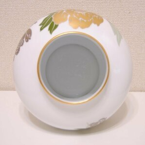 大倉陶園 OKURA 金蝕 金彩 銀彩 牡丹 ボタン 模様 花瓶 花器 花生 花入 フラワーベース 和風 和室 座敷 床の間の画像6