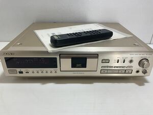 ソニー 　DATデッキ 　SONY DTC-ZE700 専用リモコン/取扱説明書付き　通電ok オーディオ デジタルオーディオテープ　