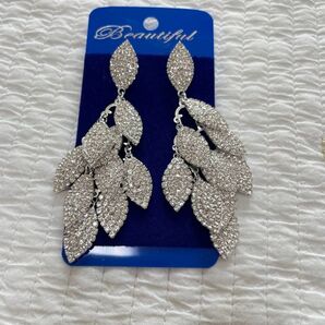 結婚式 ウェディングドレス ピアス