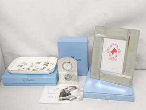 【新品】WEDGWOOD ウェッジウッド ワイルドストロベリー スイートトレー他 計3点セット/置時計/クロック/フォトフレーム/西洋陶器/LYP66-6