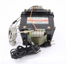 【ト滝】大阪高波 Transformer 絶縁トランス EOB-0300 静電シールド付 容量 300VA 1次電圧 100V-110V-120V DS628DEW81_画像1