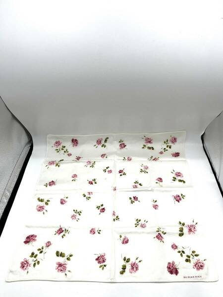BERBERRY　バーバリー　スカーフ　ハンカチ　花　フラワー　コットン　ホワイト　49×49