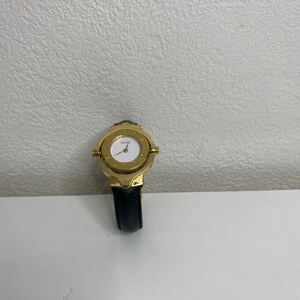 S215/【個人保管品】GUCCI 腕時計 クォーツ 時計 バングル 回転フェイス 稼働品 