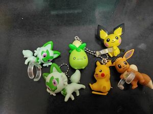 キーホルダー ポケモン ピカチュウ　ニャオハ　イーブイ　ミニーブ　ピカチュー