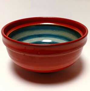 落ち着いた朱色のきれいな鉢　陶器　直径約12cm　