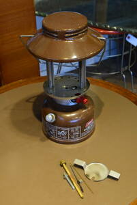  restore base Coleman 621B 77 year 2 month made Vintage lamp Vintage lantern white gasoline 
