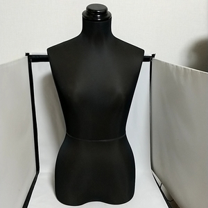 トルソー マネキン 女性 上半身 黒 布製 スタンドなし 胸囲83cm　胴囲60cm　腰囲86cm