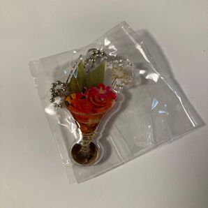 肉パフェ キーホルダー