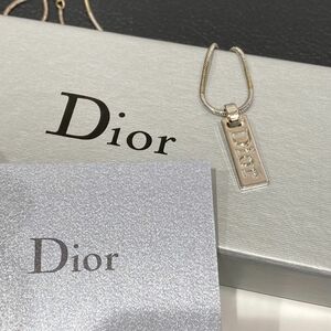 Christian Dior クリスチャンディオール アクセサリー ネックレス ロゴ シルバーカラー 箱付き レディース アイテム