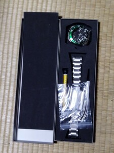 ★新品★G-SHOCK互換★GA2110 GA2100カシマリーナ メタルバンド　緑色