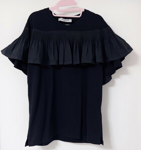 VALENTINO　トップス　ヴァレンティノ　カットソー　フリル　Ｔシャツ