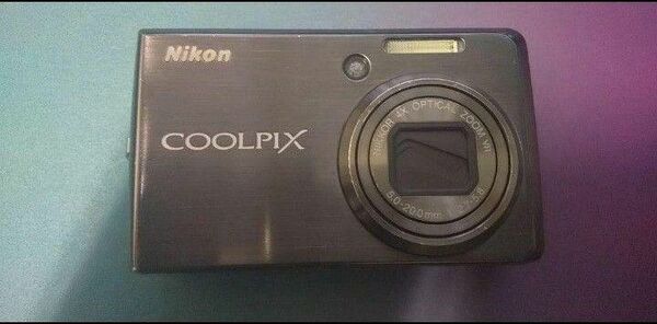 Nikon COOLPIX S600 　バッテリー・チャージャー付き