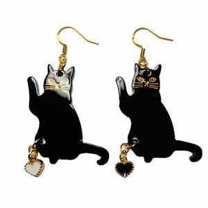 ハンドメイド ピアス イヤリング 猫 ネコ ねこ にゃんこ 猫ピアス 猫イヤリング 黒猫 ※2点目ご購入で100円引き