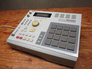 AKAI アカイ MPC2000 MIDI PRODUCTION CENTER サンプラー 通電確認済み 管理6J0215H-W2