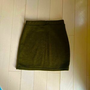 タイトスカートMサイズ洗濯可能　寒さ対策　ウエストゴム　美品