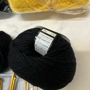 新品 まとめ売り 毛糸 ハマナカ ボニー 黒 ブラック アクリル100% 黄色 イエロー /merino 150 メリノウール100% レインボウ 編み針 セットの画像4