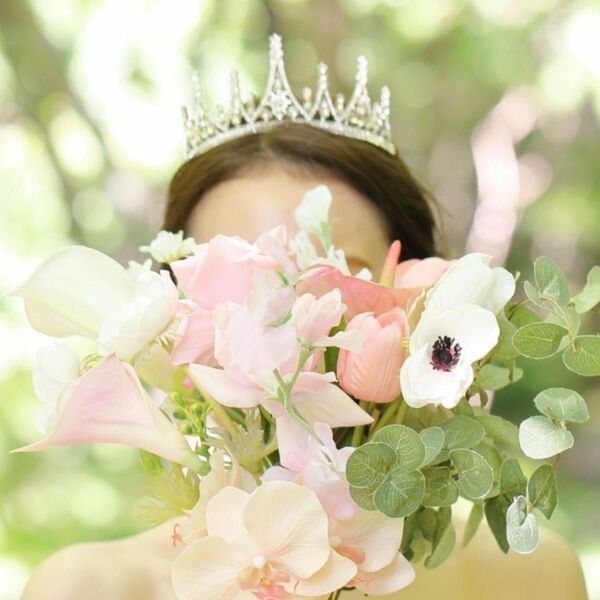 【美品】ブライダルティアラ　　シルバー　王冠　ヘッドアクセサリー　結婚式