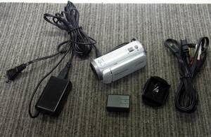 YI オ2-41 Panasonic パナソニック HDC-TM45 デジタルハイビジョンビデオカメラ ホワイト 内蔵メモリー32GB 搭載