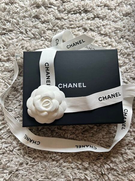 CHANEL 空き箱・薔薇モチーフリボン