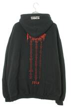 ヴェトモン VETEMENTS 17AW WAH18TR13 サイズ:S メタルロゴプリントプルオーバーパーカー 中古 OM10_画像2