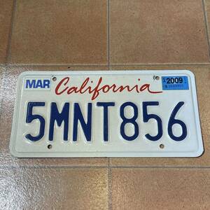 ライセンスプレート カリフォルニア 5MNT856 USED品 ナンバープレート calfornia インテリア アメリカ雑貨 M31