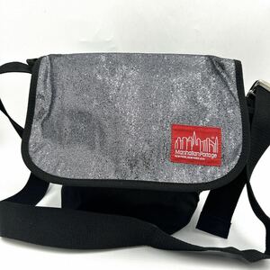 A @ 人気コラボ '洗礼されたデザイン' Manhattan Portage マンハッタンポーテージ X-GIRL エックスガール CORDURA メッセンジャーバッグ