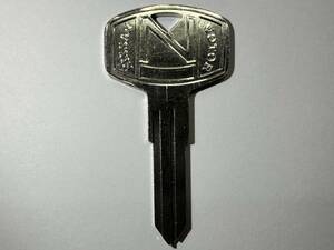 廃盤 NISSAN MOTOR 日産 ニッサン genuine key 純正キー ブランクキー スペアキー 旧車 JDM 当時物 KEY00-00035 SUUNY TRUCK サニトラなど