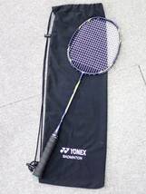 1円～☆YONEX ヨネックス ARCSABER UPLUS21 アークセイバー Uプラス21 バドミントンラケット 軽量 ネイビー×イエロー_画像1