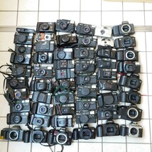 404）１円スタート　動作未確認　ジャンクカメラ大量セット　まとめ売り　光学 コンパクトカメラ　一眼レフ PENTAX Canon MINOLTA　Nikon _画像1