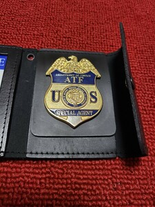 米国ポリスバッジ【ATF SPECIAL AGENT】USパーフェクトフィットバッジホルダー付き