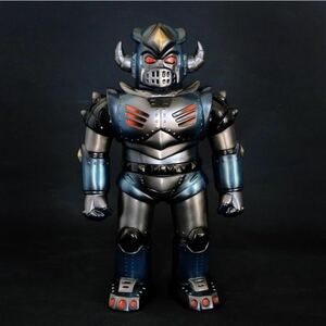 新品 Silverkano toy KAISER カイザー 3rd ロボット ソフビ sofubi ILUILU zollmen UZUMARK mvh izumonster hxs リアルヘッド kktoys