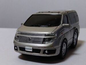 ★日産　エルグランド　　　　プルバックカー全長約11㎝★