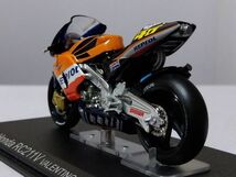 ★ホンダ　RC211V　VALENTINO ROSSI 2002　　　1/24ディアゴスティーニチャンピオンバイクコレクション★_画像3