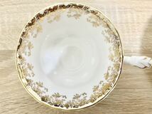 ●期間限定● ロイヤルアルバート ROYAL ALBERT カップ ソーサー リーガル REGAL 赤 レッド 金彩 めったに出品されない超レア物です！_画像2