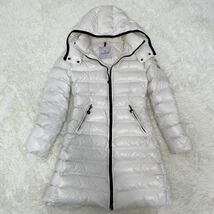 人気!! モンクレール MONCLER モカ MOKA ダウンコート 2way ロゴ ワッペン キルティング ナイロン ホワイト 白 14A 164cm レディース着用可_画像2