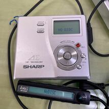 ♪SHARP1ビットポータブルMDレコーダー　型名MD-DR77 通電確認済み_画像2