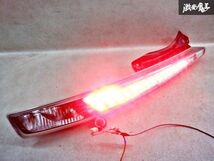 【破損無し】ダイハツ純正 LA100S LA110S ムーヴ カスタム LED テールランプ テールライト 右 右側 運転席側 KOITO 220-51094 棚2M25_画像1