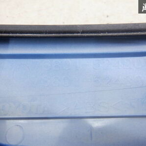 【最終値下げ】トヨタ純正 NHP10 アクア リアガーニッシュ バックドアガーニッシュ パールブルー系 76801-52420 棚2F22の画像7