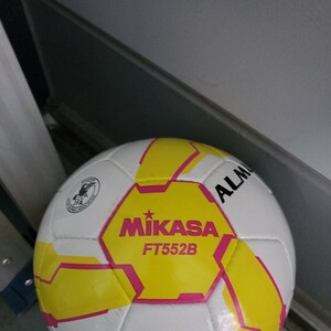 mikasa soccer ball ALMUNDO official approved ball 5 number hand .. yellow / pink FT552BYP soccer ball 